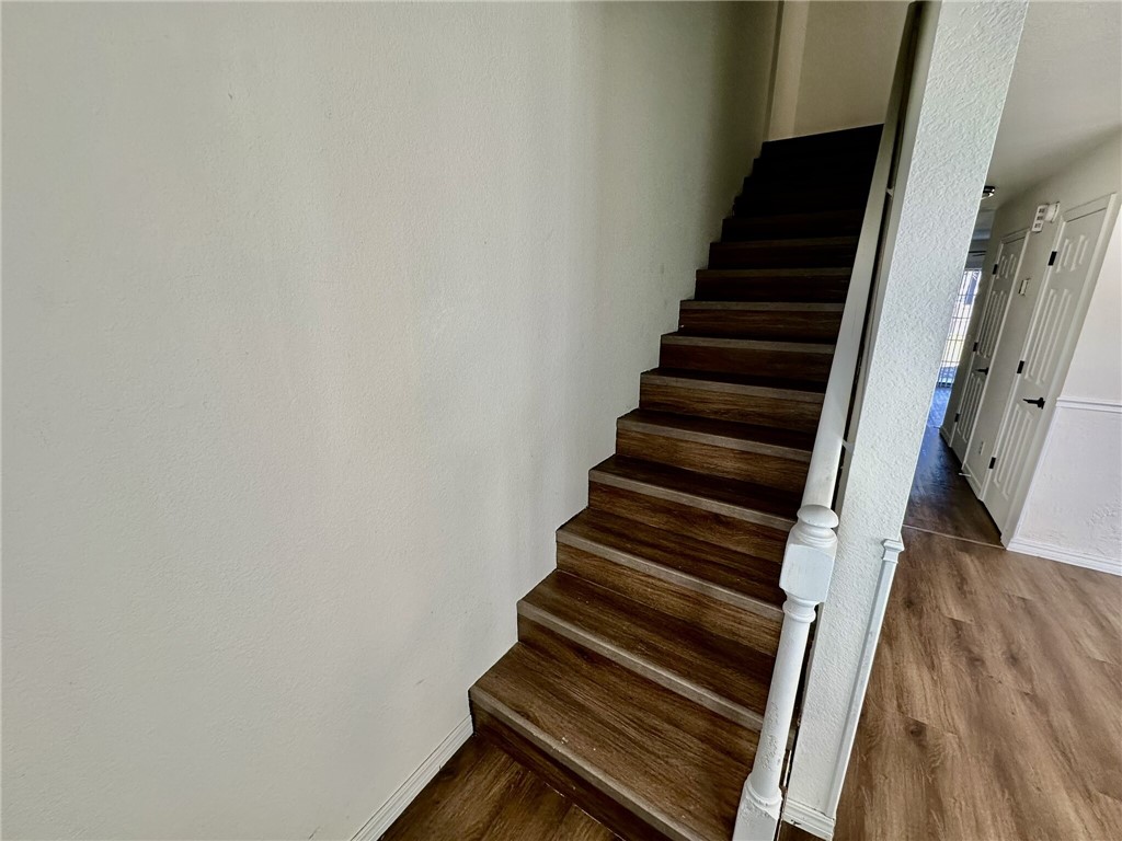 ELM TREE CENTER SUB-BENTONVILLE - Residential Lease