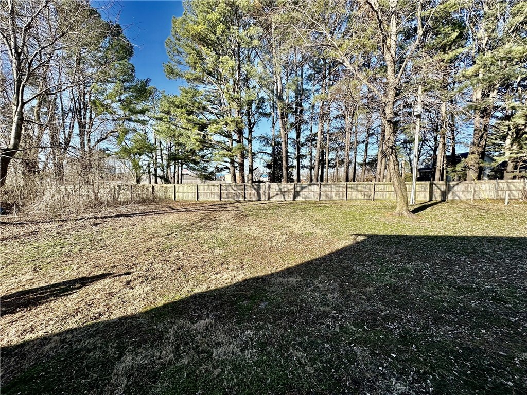 ELM TREE CENTER SUB-BENTONVILLE - Residential Lease