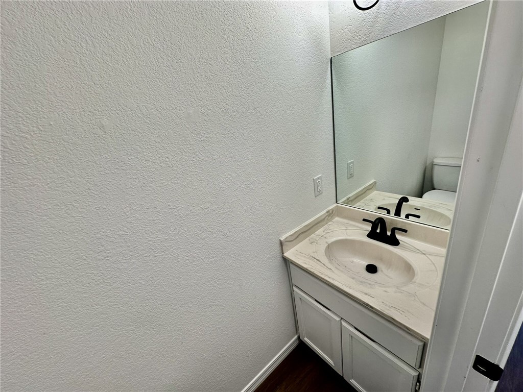 ELM TREE CENTER SUB-BENTONVILLE - Residential Lease