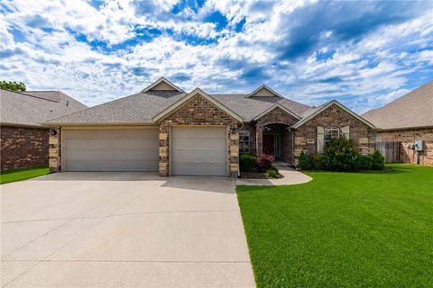 Photo of 4600 SW Skyline Street, Bentonville, AR 72713 (MLS # 1344819)