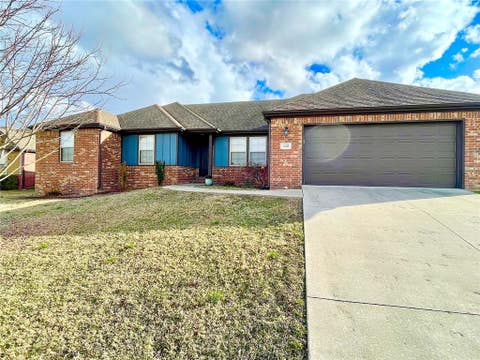 Photo of 420 Trieste Drive, Centerton, AR 72719 (MLS # 1357292)