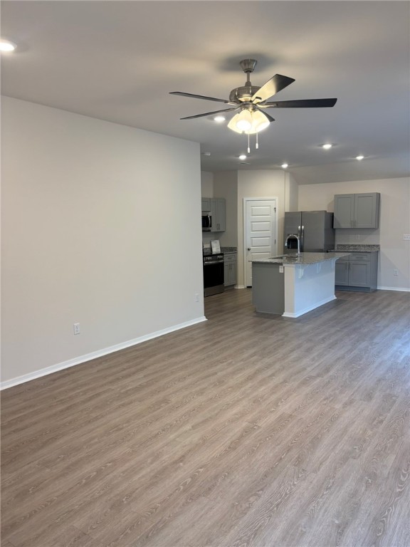 RIVERSIDE VILLAGE S/D PH 2 - Residential Lease