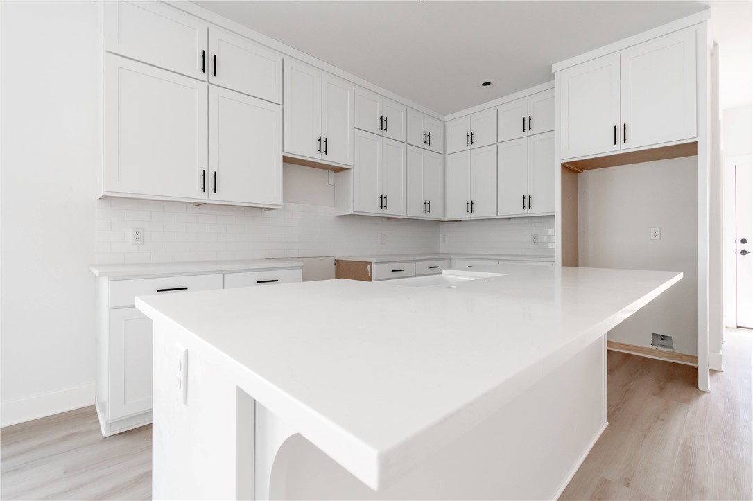 22-16-30 FAYETTEVILLE OUTLOTS - Residential