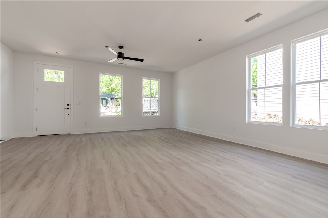 22-16-30 FAYETTEVILLE OUTLOTS - Residential