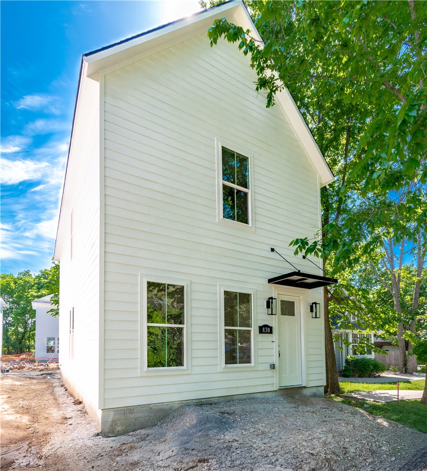 22-16-30 FAYETTEVILLE OUTLOTS - Residential