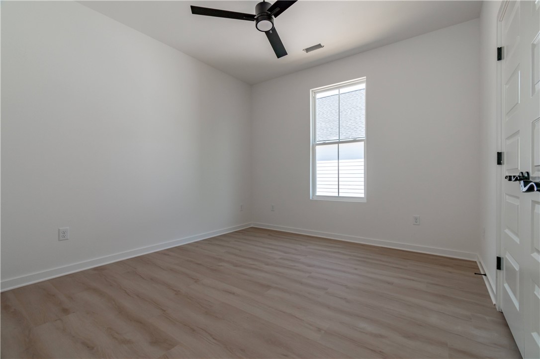 22-16-30 FAYETTEVILLE OUTLOTS - Residential