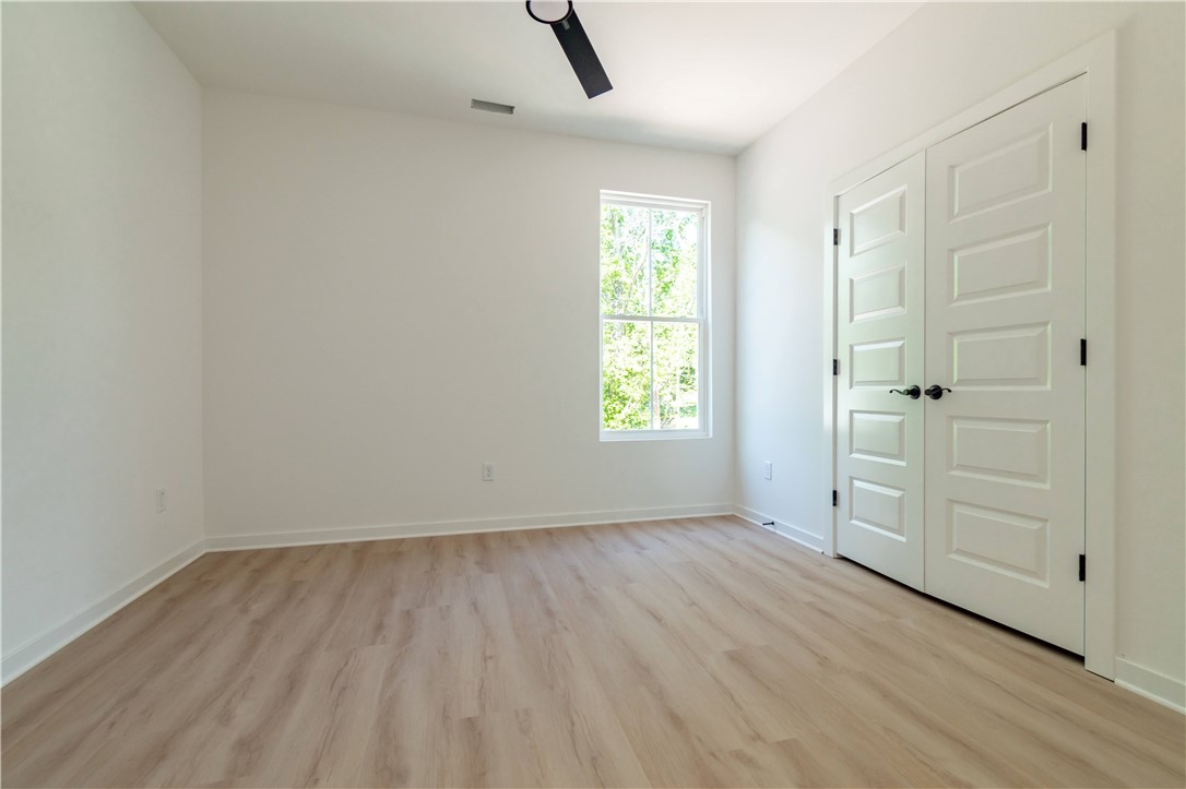 22-16-30 FAYETTEVILLE OUTLOTS - Residential