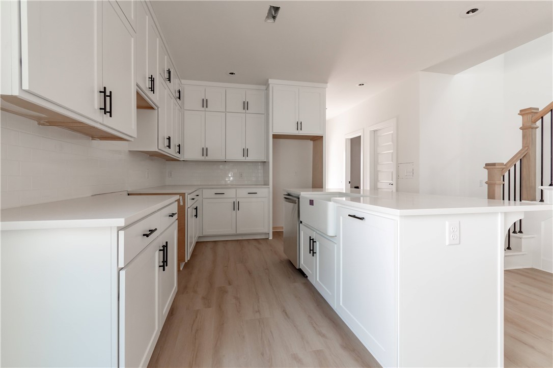 22-16-30 FAYETTEVILLE OUTLOTS - Residential