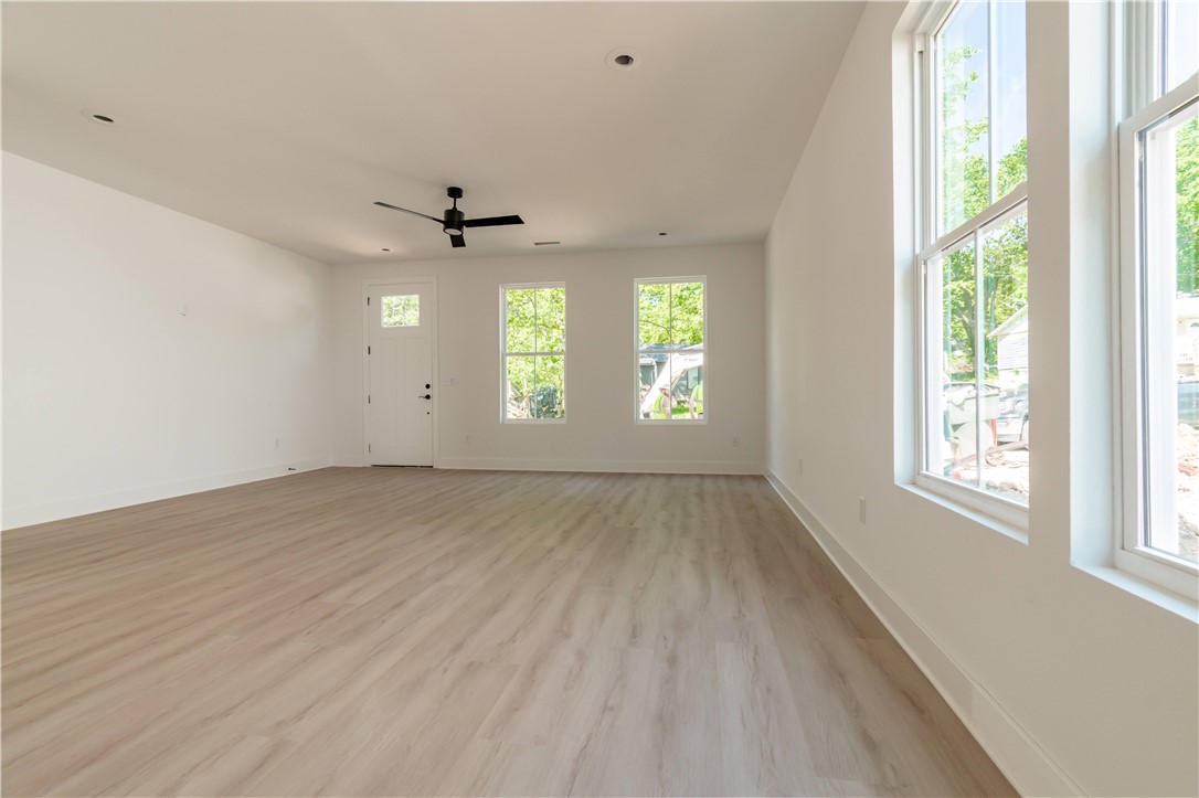 22-16-30 FAYETTEVILLE OUTLOTS - Residential