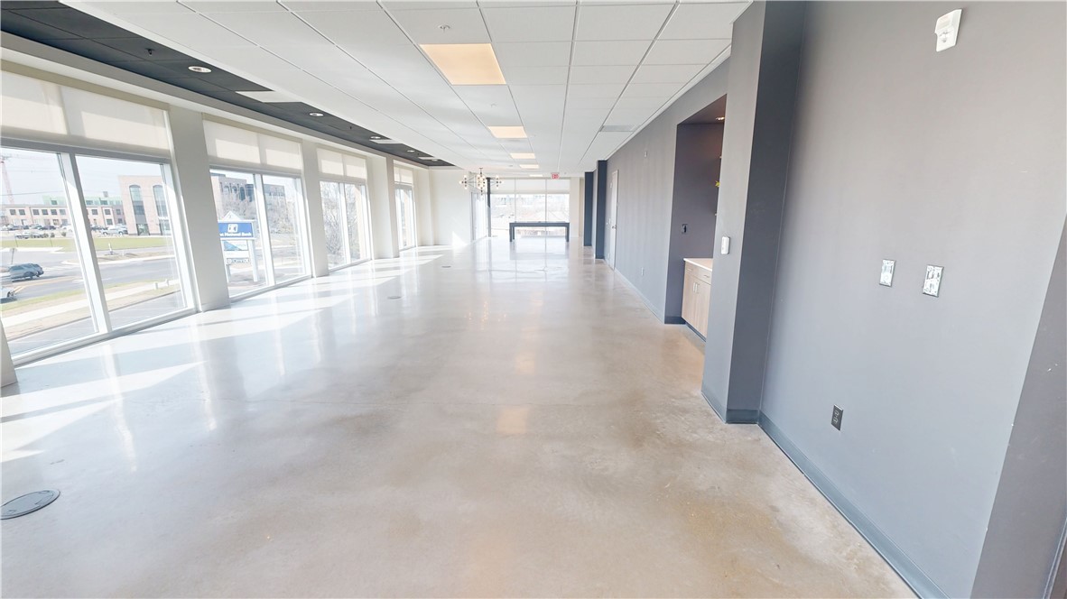 Pinnacle Hills Ph 1 Rogers - Commercial Lease