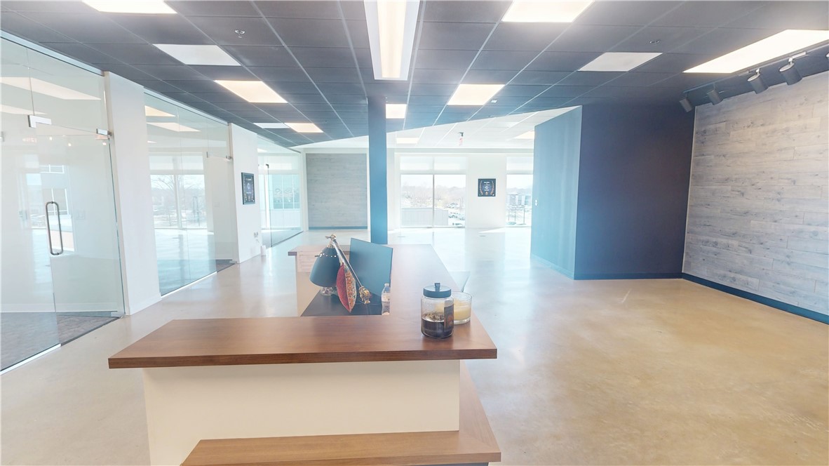 Pinnacle Hills Ph 1 Rogers - Commercial Lease