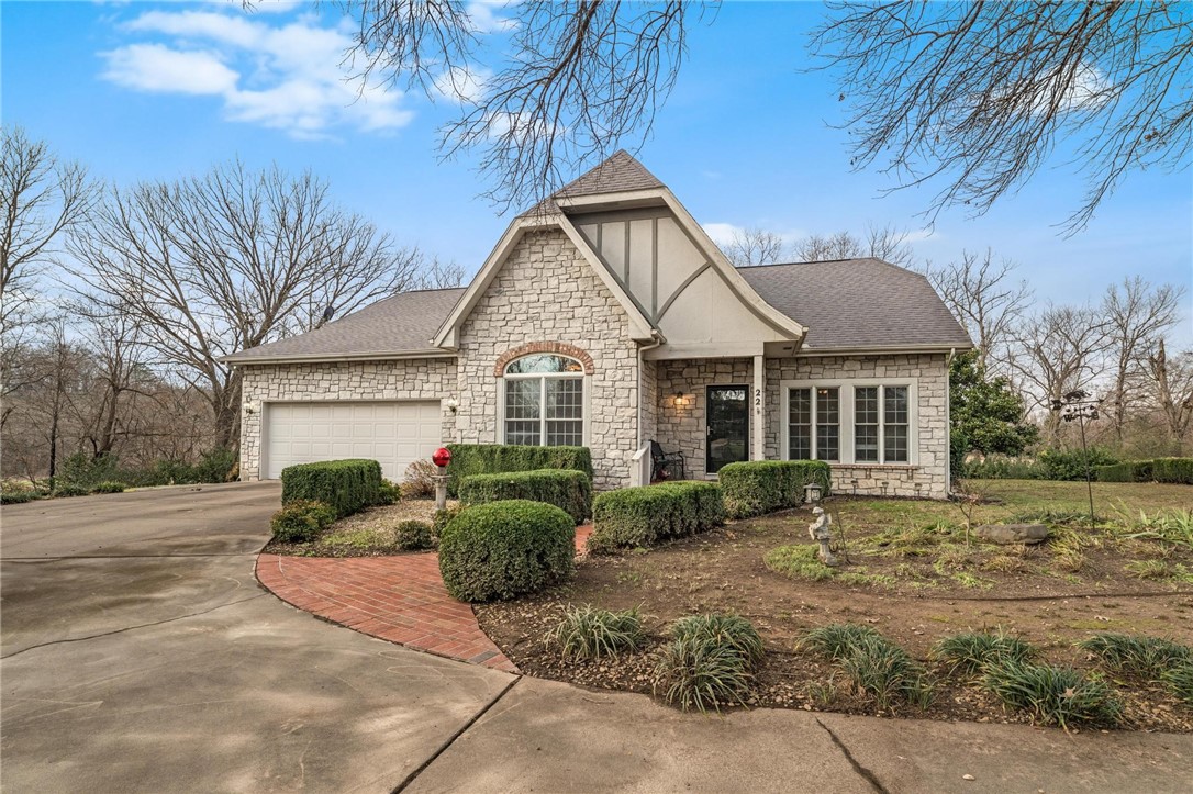 Lundy Sub Bvv - Residential