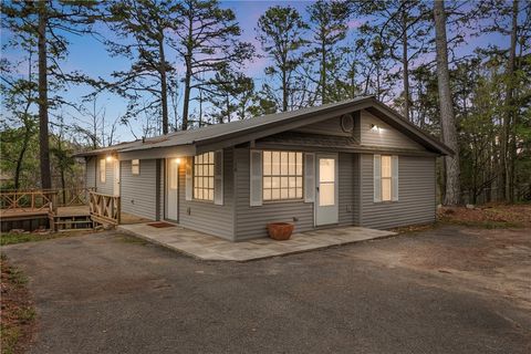 Photo of 10 Forest Lane, Eureka Springs, AR 72632 (MLS # 1341495)