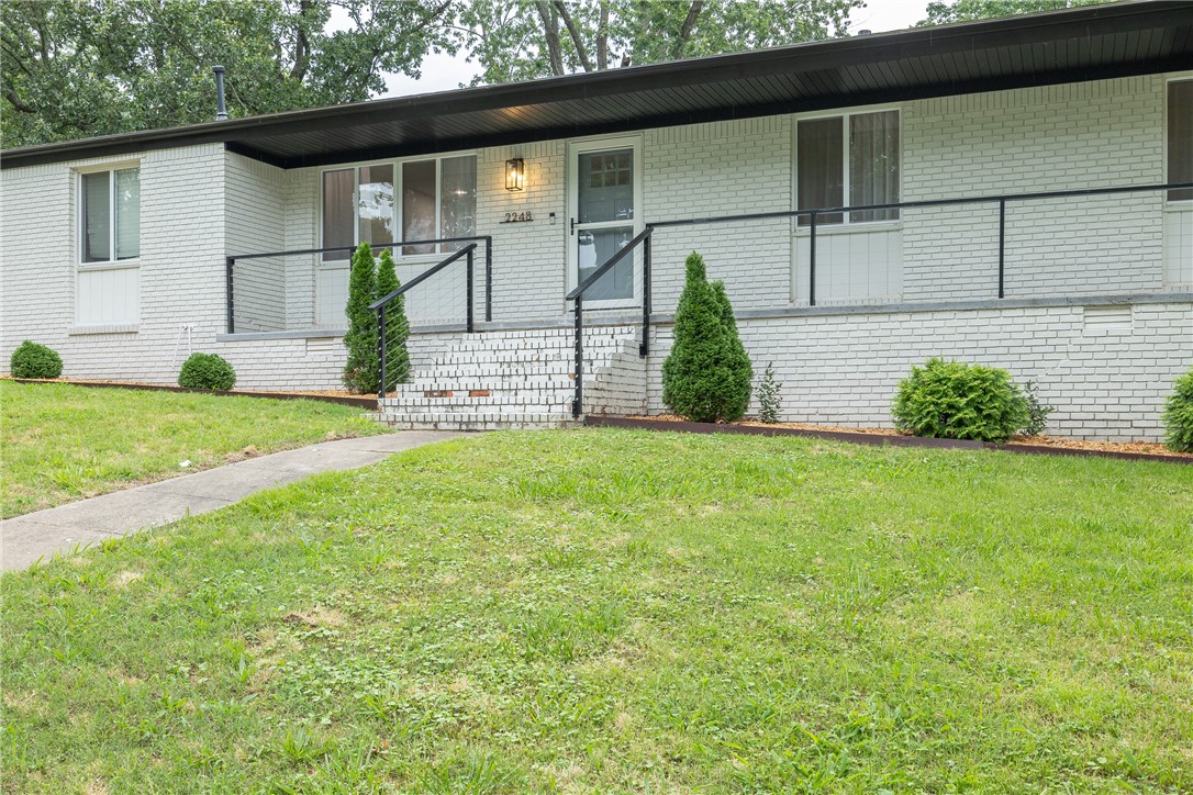 2248 N Hummingbird Lane