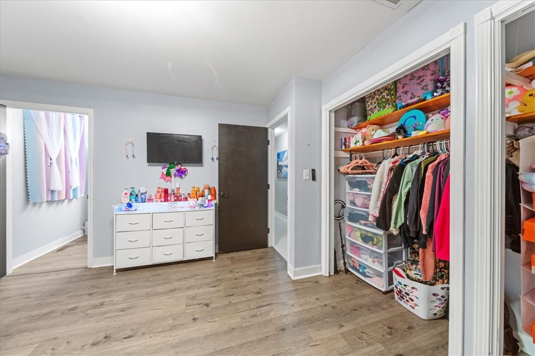 Valley View IV - Residential