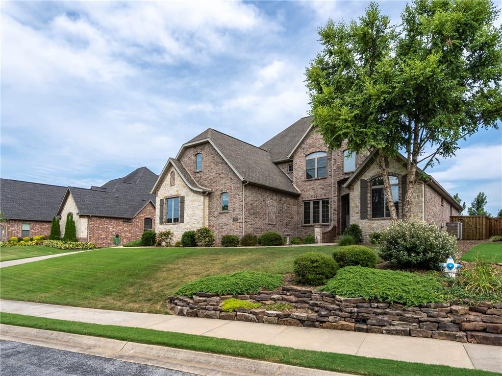 3171 Laurel Circle