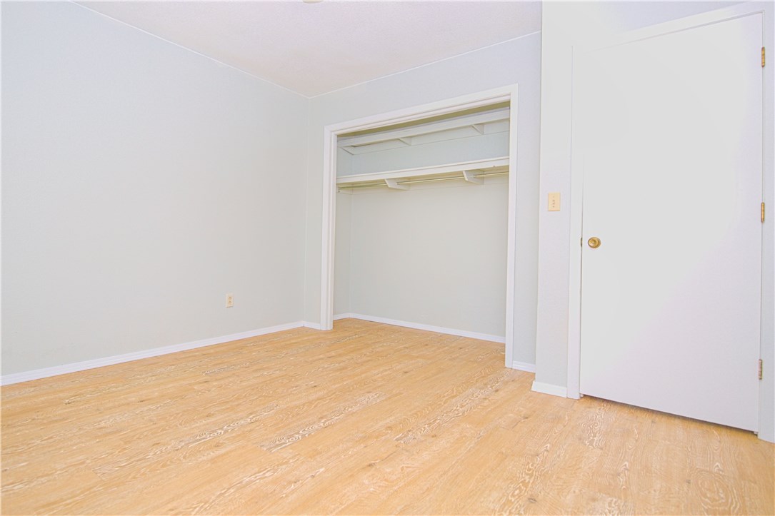 Townhouse Tct 3 A/K/A Drake Court Bvv - Residential