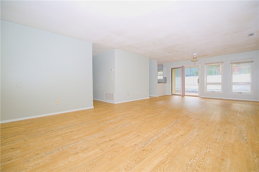 Townhouse Tct 3 A/K/A Drake Court Bvv - Residential