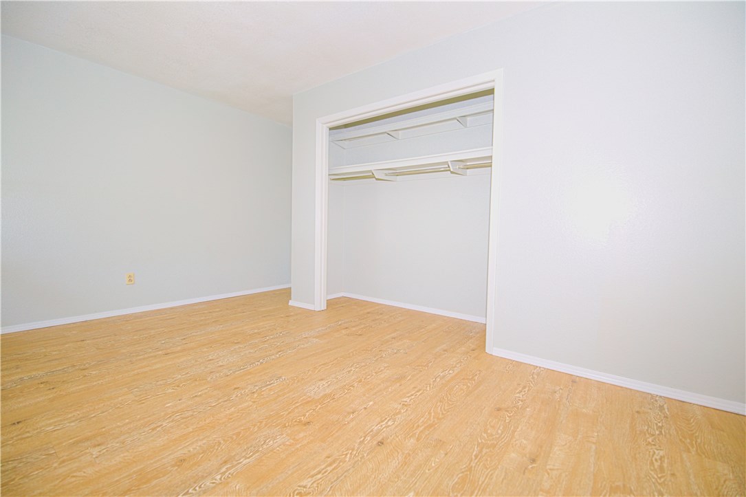 Townhouse Tct 3 A/K/A Drake Court Bvv - Residential