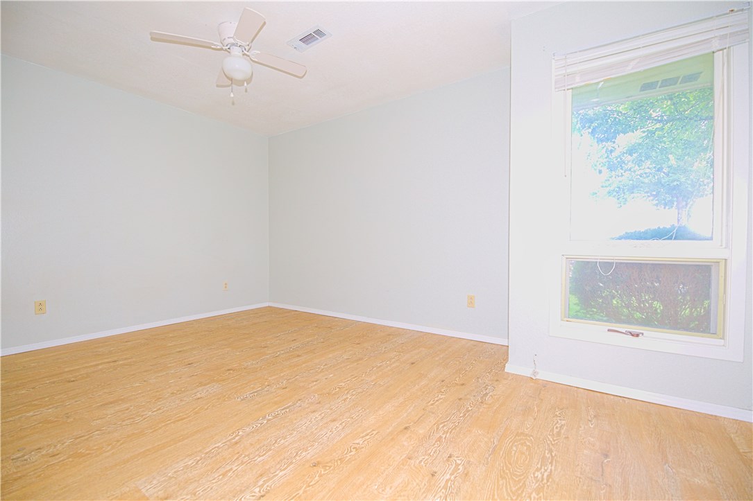 Townhouse Tct 3 A/K/A Drake Court Bvv - Residential