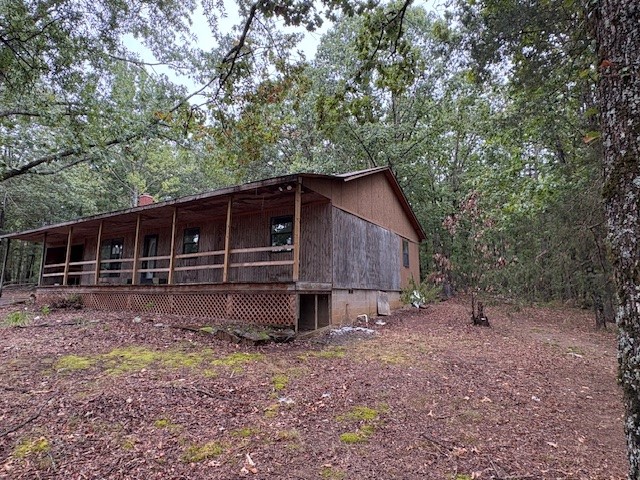 3 bedroom home in the country. Sits on almost 3 acres in a private setting with room to garden and more. Open kitchen, dining, living area. Seller Pays: Buyer uses Premium Title Services, the sellerās preferred title partner and closing agent. This lets the buyer bypass the title insurance fee, related search costs and reduced escrow/settlement fees, since the seller will cover those charges. The average charges for title search and insurance is $1225 & escrow/settlement fees is $875, resulting in an overall savings of ~$1660 for buyers, who opt for Premium Title Services.