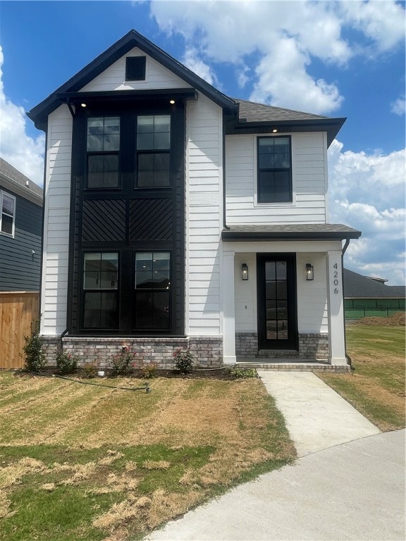 MOVE IN SPECIAL. ONE FULL MONTH FREE! 1 month Credit, applied toward your first full month (September) rent if leased by 8/23/25. This newer construction Home for lease, offers an Open living space that flows into the kitchen and dining area. The kitchen includes a large island, pantry cabinet and GE stainless steel appliances. First floor also includes powder bath and mudroom. Upstairs are 3 bedrooms, including private primary suite with vaulted ceiling, bathroom with double vanities, walk-in shower and a large walk-in closet. The two guest bedrooms share full bathroom with double vanity.
.