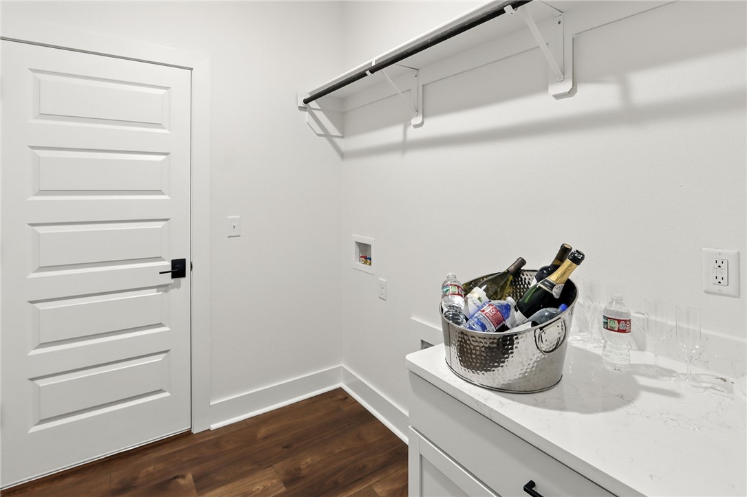 Charleston Park At Legendary Pud Springd - Residential