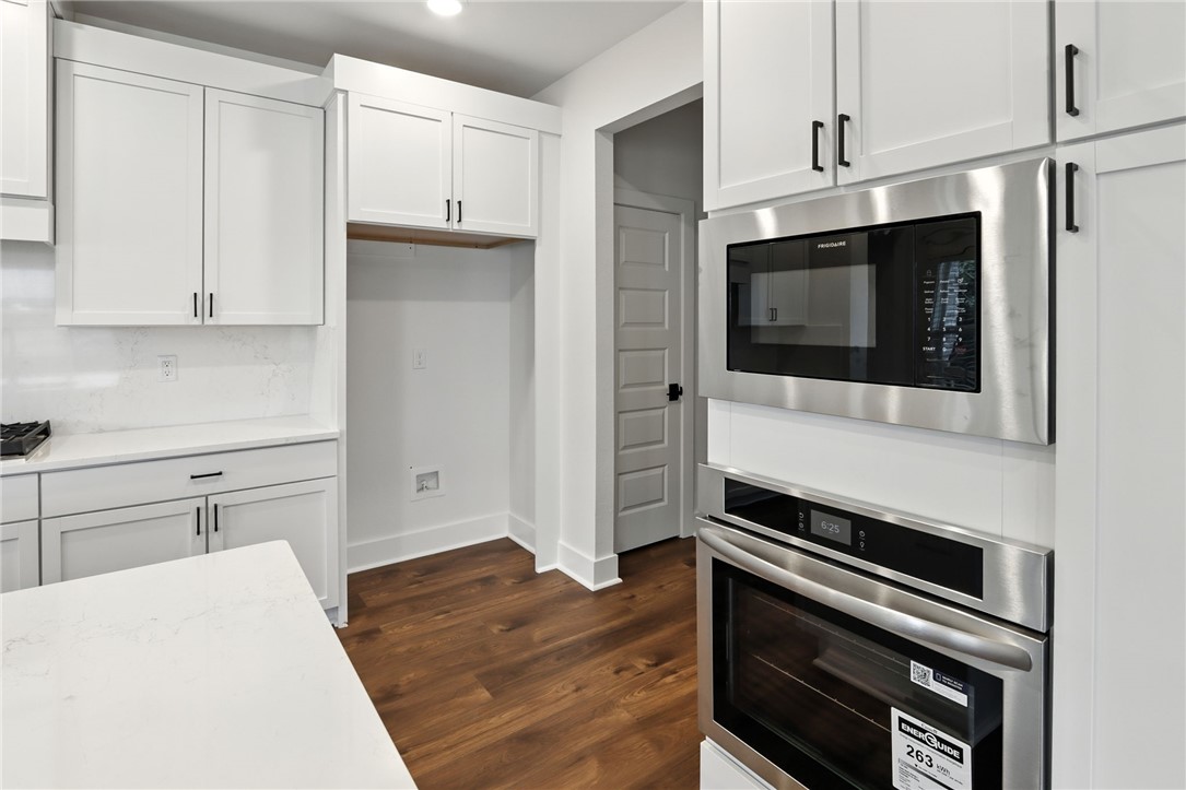 Charleston Park At Legendary Pud Springd - Residential