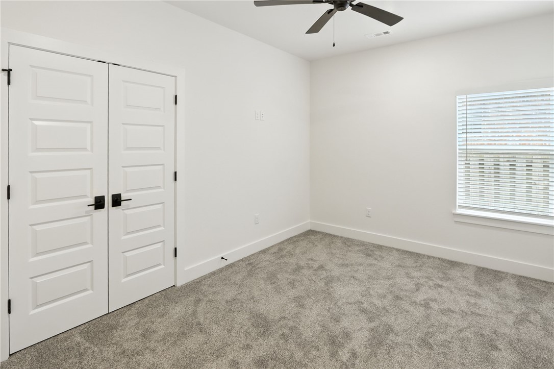 Charleston Park At Legendary Pud Springd - Residential