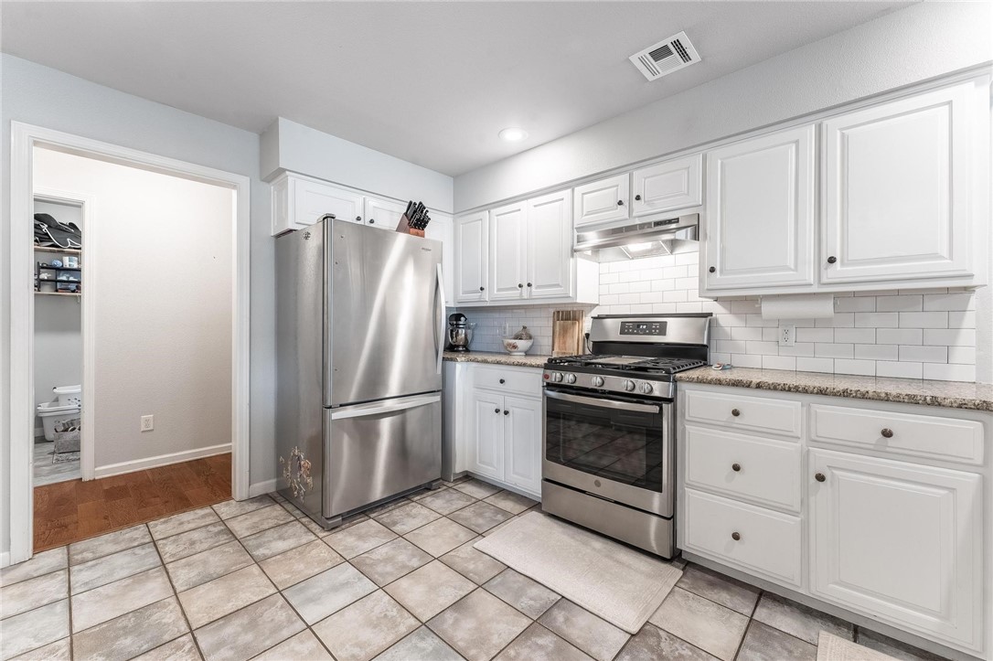 Whispering Timbers Ph 12 Rogers - Residential