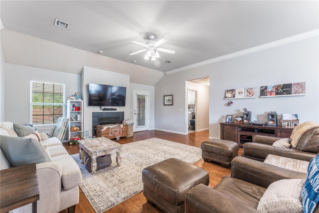 Whispering Timbers Ph 12 Rogers - Residential