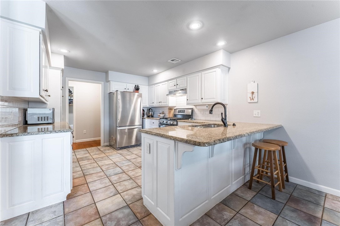 Whispering Timbers Ph 12 Rogers - Residential