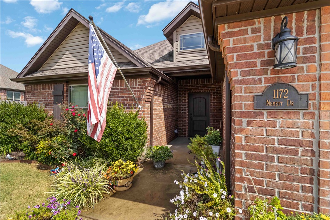 FANTASTIC Family Floor Plan!.. 2407 SQ FT Brick home , built in 2017. 4 bedrooms & 3 baths all on one level, Bonus Room only upstairs. Split Floor plan with Jack & Jill bathroom access only from family bedrooms . Lots of privacy for everyone. 3rd bathroom in separate hallway for guest. Primary bedroom with ensuite walk-in shower, dual sink vanity, tub, & walk-in shower. Wood Look Tile in Living areas, tile in kitchen, dining, & halls. Carpet in bedrooms. All brick exterior patio & with roof. 704 SQ FT 3 Car Garage. 10 x 16 Storage building in backyard to convey, ** Lot is .40 acre. ** Great Location. Sellers are willing to offer concessions on acceptable contract. Please, make plans to come tour this beautiful home.