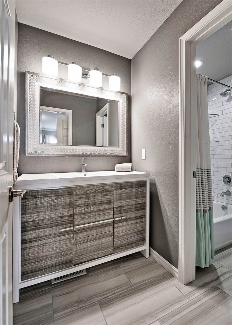 Pinnacle Town Homes - Residential Lease