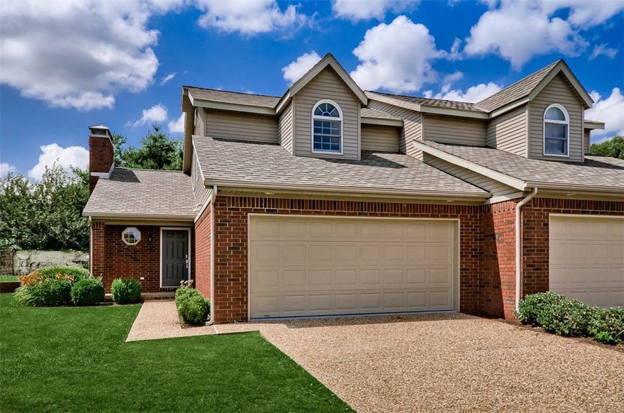 FURNISHED, contemporary remodeled townhome in gated Pinnacle community. 3BR/2.5BA 1,733 sq.ft. Fenced yard, covered patio, eat-in-kitchen, all appliances-range, microwave, dishwasher, refrigerator, washer/dryer, 2-car garage. Spacious primary suite downstairs with tiled flooring/shower and walk-in closet. Two bedrooms upstairs with a jack-and-jill bath. Additional half bath off the living area. Close to shopping, restaurants, medical care, entertainment, Walmart Home Office, AMP, Top Golf and easy access to I-49 and trails. Close to all Northwest Arkansas has to offer.