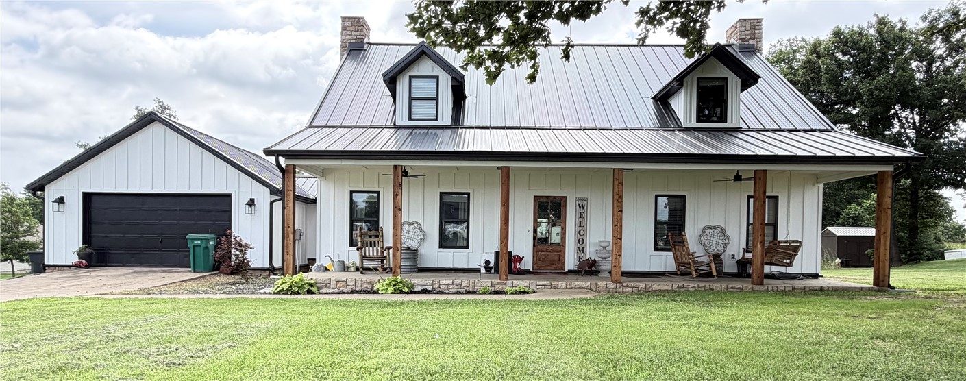 Photo 1 of 13 — 358 S Pianalto Road, Tontitown, AR 72762