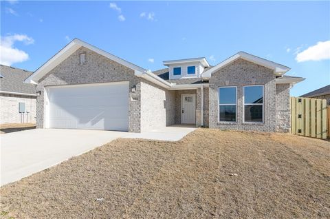 Photo of 8851 Sunspire Lane, Centerton, AR 72719 (MLS # 1333203)