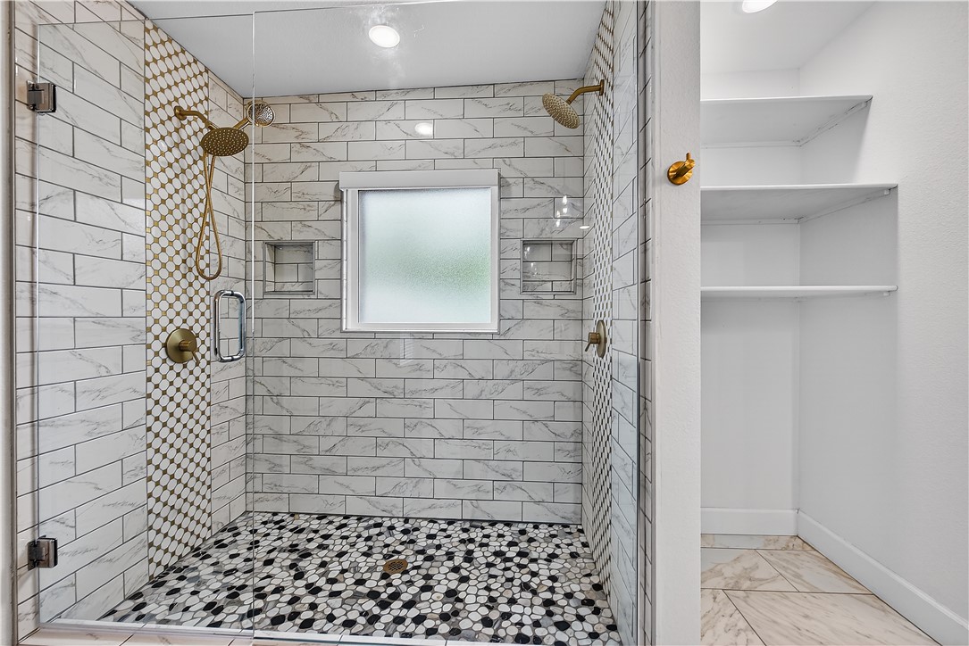 Roberts & Musteen Add Rogers - Residential