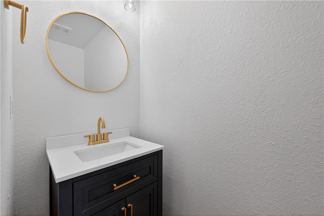 Roberts & Musteen Add Rogers - Residential