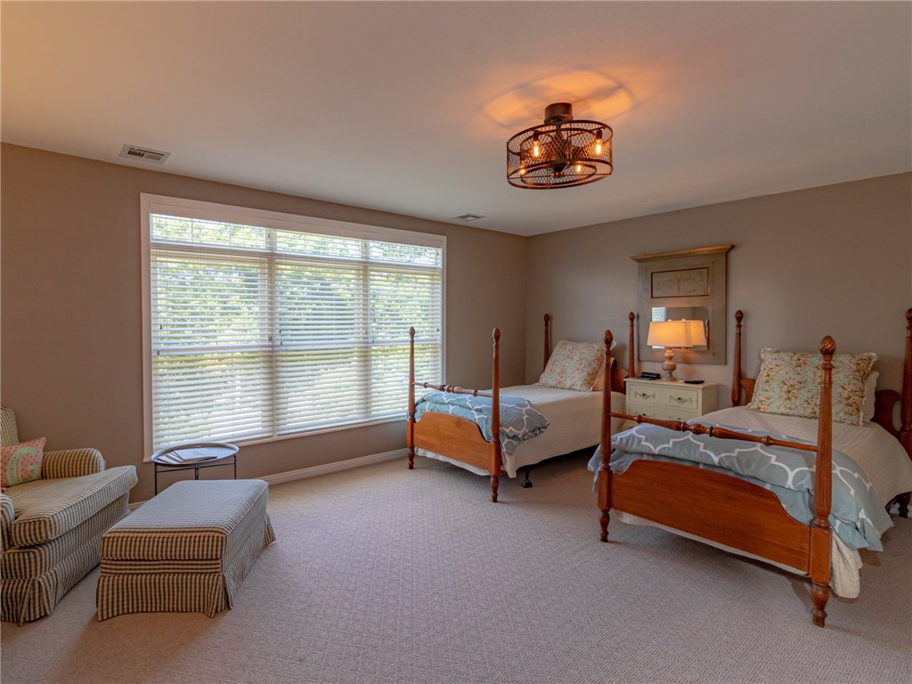 Chattin Valle Sub Cave Spgs - Residential