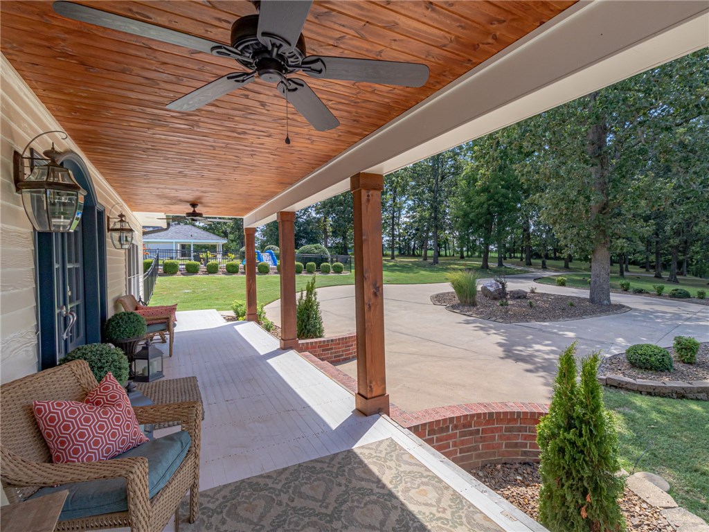 Chattin Valle Sub Cave Spgs - Residential