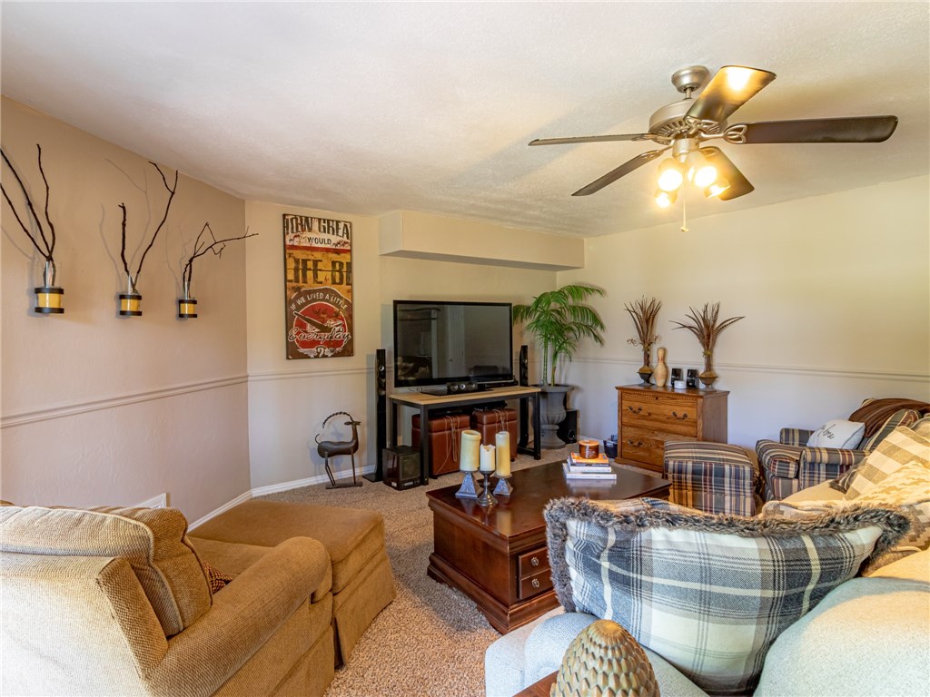 Chattin Valle Sub Cave Spgs - Residential