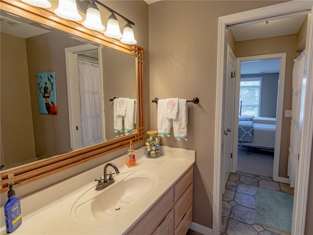 Chattin Valle Sub Cave Spgs - Residential