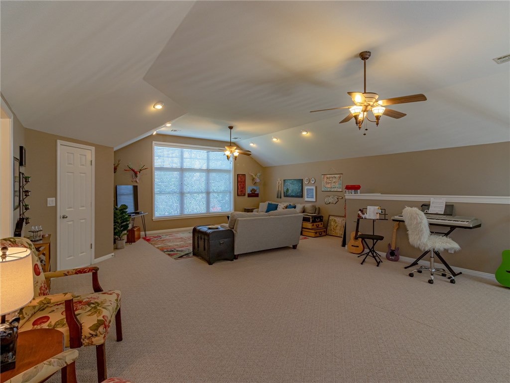 Chattin Valle Sub Cave Spgs - Residential