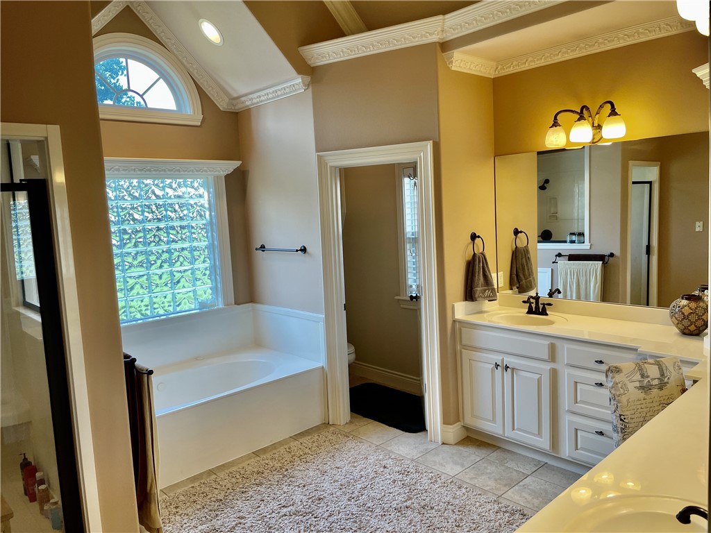 Pinnacle Sub Ph 3, The Rogers - Residential