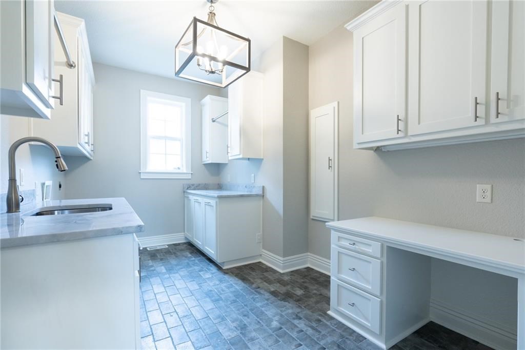 Pinnacle Golf & Cc-Rogers - Residential