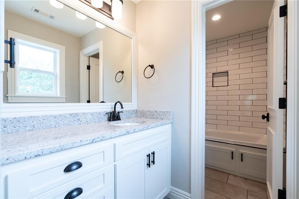 Pinnacle Golf & Cc-Rogers - Residential