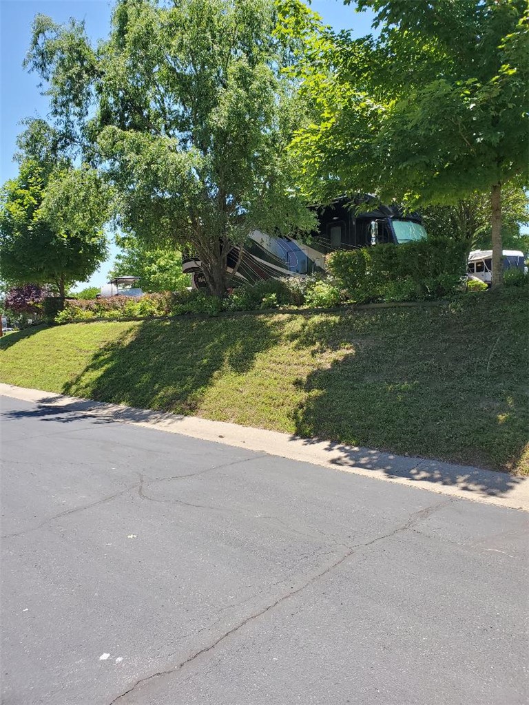 Outdoor Resorts in the Ozark - Land