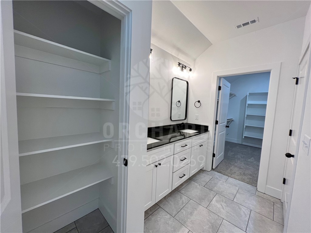 Endura Park Sub Siloam Spgs - Residential Lease