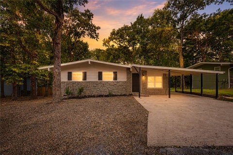 Photo of 4 Evesham Lane, Bella Vista, AR 72714 (MLS # 1358130)